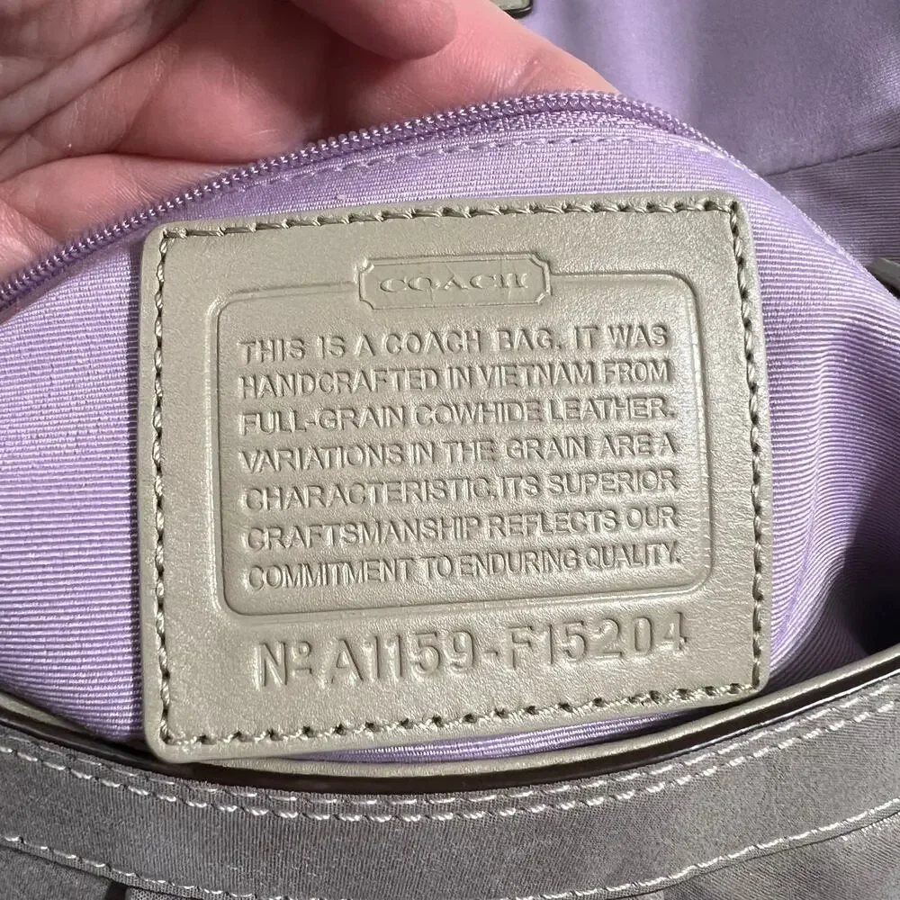 Coach Soho Y2K 1990s Pleated Leather Soufflet Bag Flap Buckle Champagne F15204